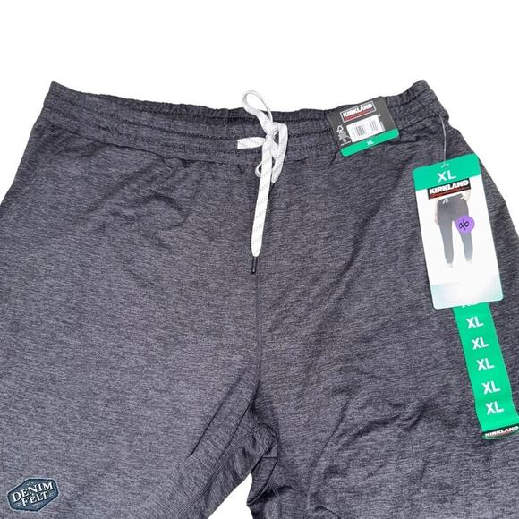 KIRKLAND Signature Women's Moisture Wicking Lightweight Jogger Pant with Pockets - Picture 3 of 9